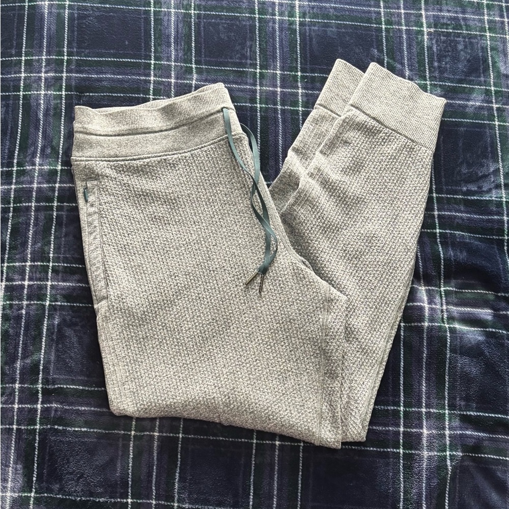 Green lululemon at ease Joggers size 12 - Picture 5 of 9